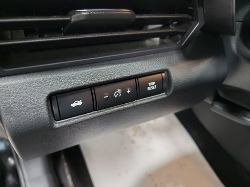 Used 2024 Nissan Altima 2.5 SV image 38