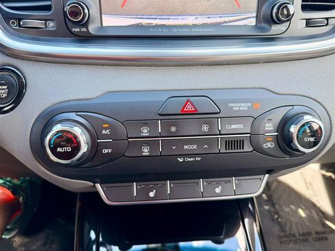 Used 2017 Kia Sorento SX AWD/4WD image 19