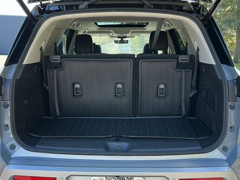 Certified 2024 Nissan Pathfinder SL w/ SL Premium Package image 7
