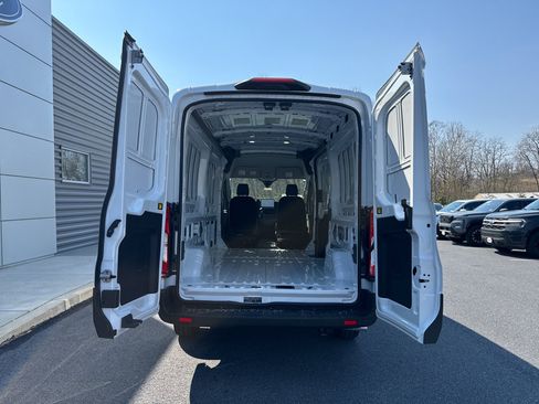New 2026 Ford Transit 250 148 Medium Roof image 7