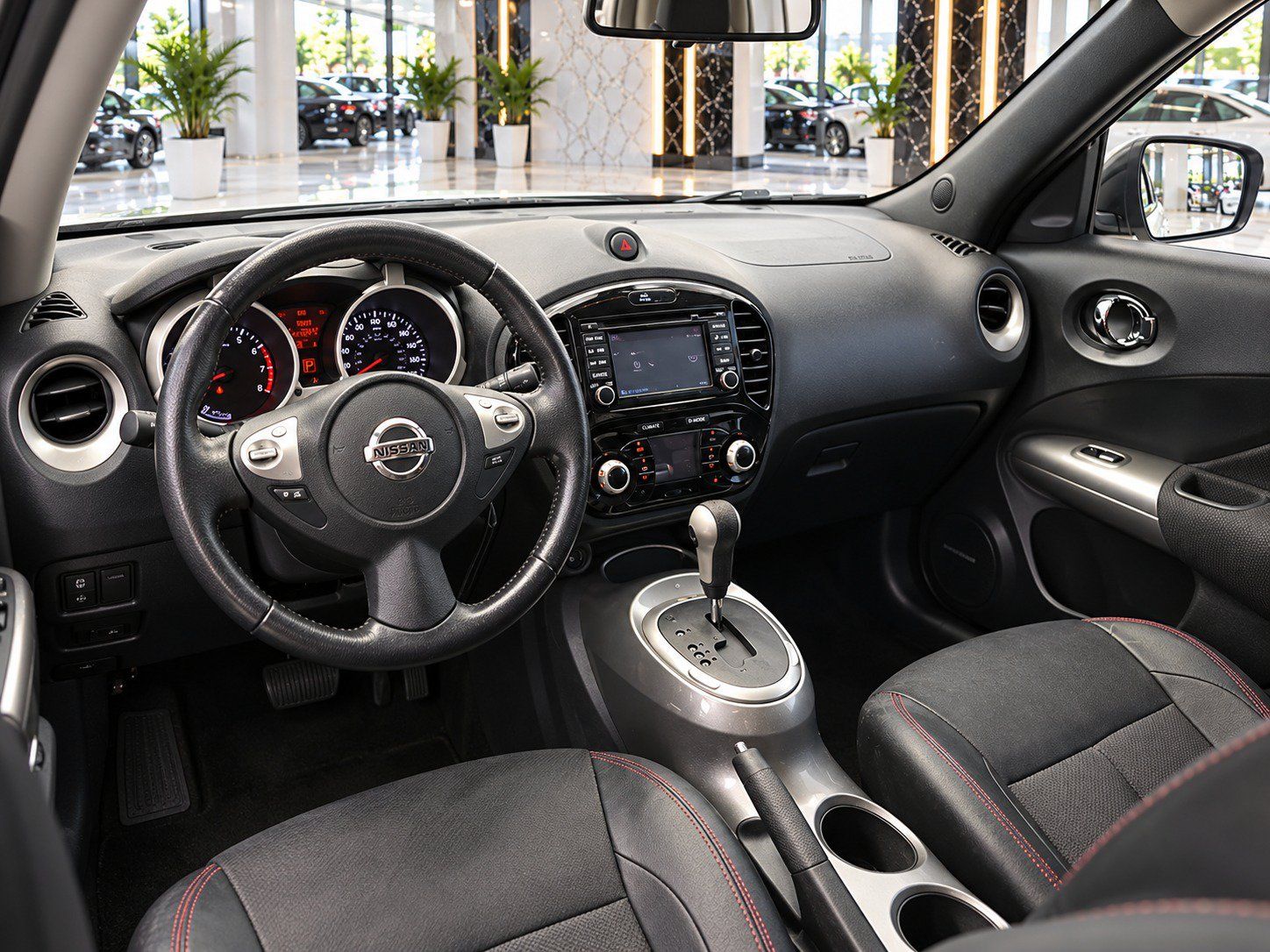 Used 2016 Nissan Juke SL FWD image 12