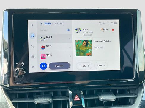 Used 2024 Toyota Corolla SE image 14