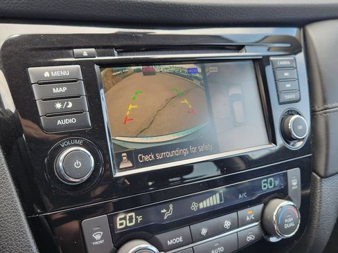 Used 2020 Nissan Rogue SL AWD/4WD image 9
