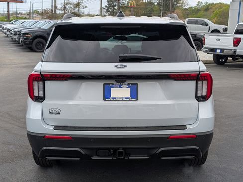 New 2026 Ford Explorer ST-Line image 10