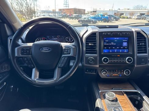Used 2021 Ford Expedition Platinum AWD/4WD image 14