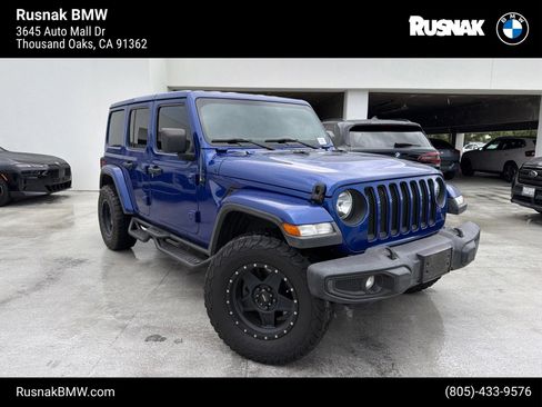 Used 2018 Jeep Wrangler Unlimited Sahara AWD/4WD image 1