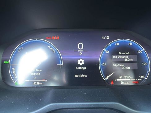 Used 2025 Toyota RAV4 XSE w/ Advanced Technology Package image 31