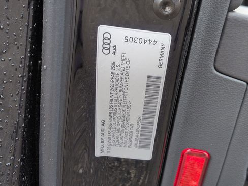 Used 2023 Audi A4 2.0T Premium w/ Convenience Package image 32