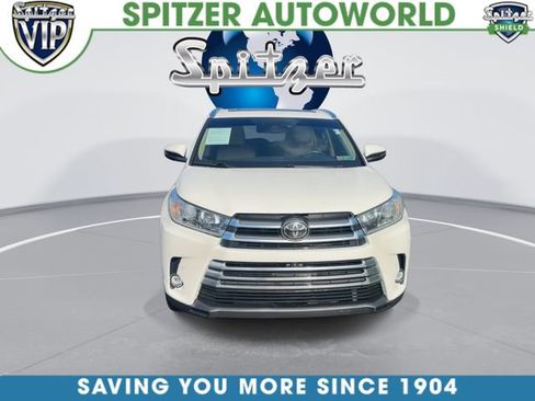 Used 2019 Toyota Highlander Limited Platinum image 3