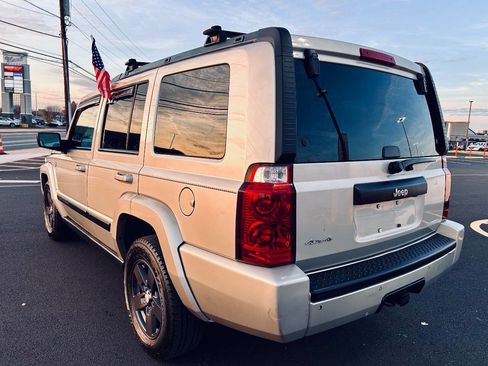 Used 2007 Jeep Commander Sport image 4