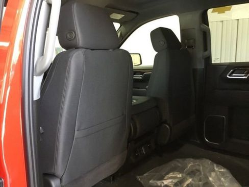 New 2026 GMC Sierra 1500 SLE image 45