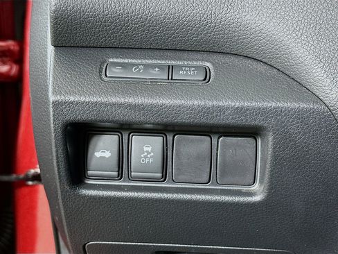 Used 2017 Nissan Altima 2.5 SR image 17