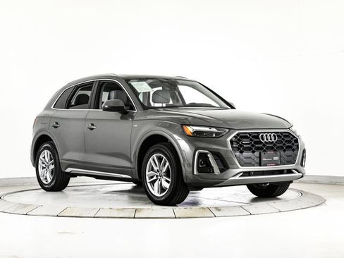 Certified 2024 Audi Q5 2.0T Premium AWD/4WD image 3
