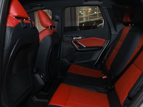 Used 2024 BMW X1 xDrive28i w/ Convenience Package image 11