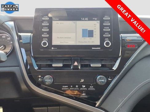 Used 2022 Toyota Camry SE image 17