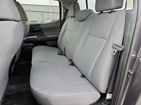 Used 2018 Toyota Tacoma SR5 image 19