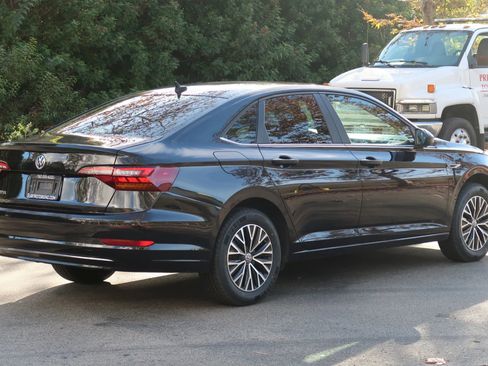 Used 2019 Volkswagen Jetta SEL image 5