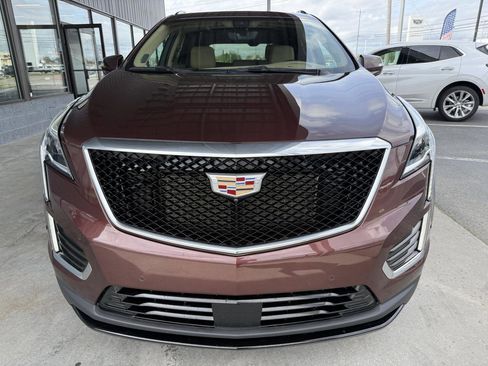 Used 2023 Cadillac XT5 Sportv w/ Platinum Package AWD/4WD image 2