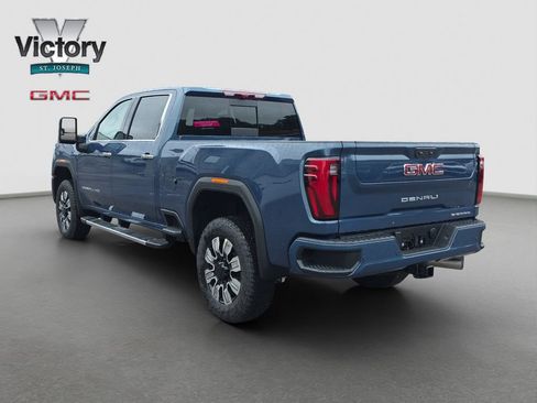 New 2026 GMC Sierra 2500 Denali w/ Denali Reserve Package AWD/4WD image 15