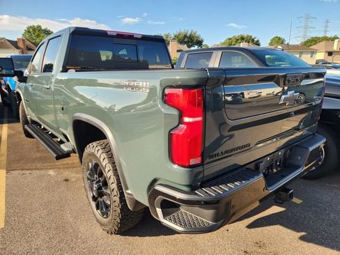 Used 2025 Chevrolet Silverado 2500 LT w/ Trail Boss Package AWD/4WD image 3