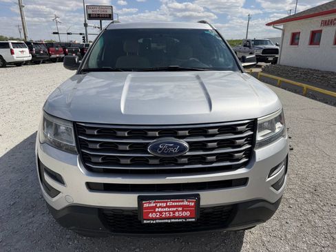 Used 2017 Ford Explorer 4WD image 8