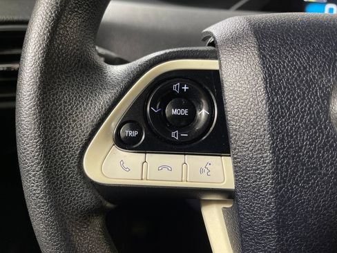 Used 2017 Toyota Prius Two image 26