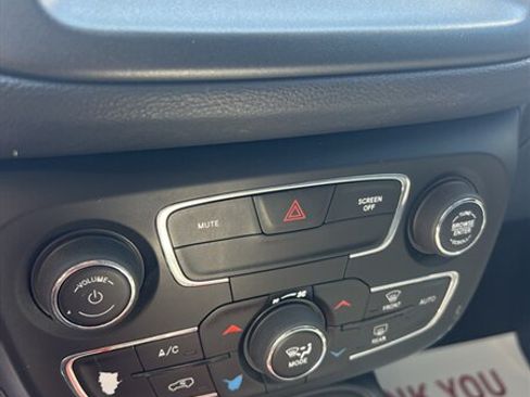 Used 2018 Jeep Compass Trailhawk AWD/4WD image 24