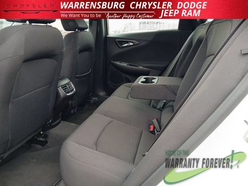 Used 2024 Chevrolet Malibu LT FWD image 14