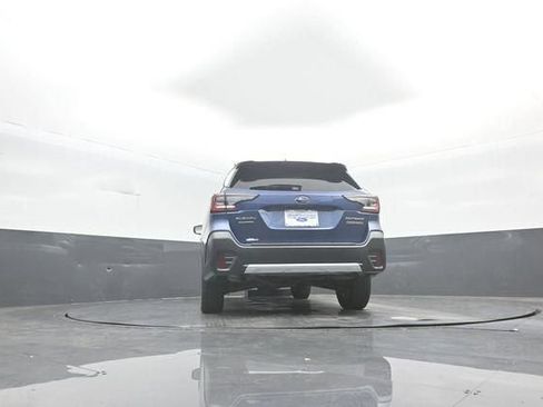 Used 2022 Subaru Outback Touring XT AWD/4WD image 37
