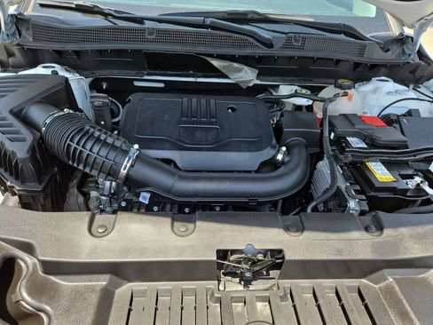 Used 2025 Chevrolet Blazer LT FWD image 34