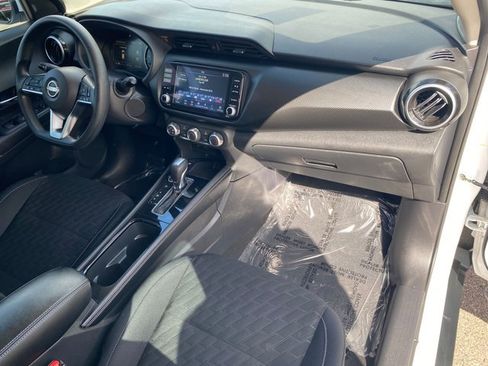 Used 2024 Nissan Kicks SV FWD image 28