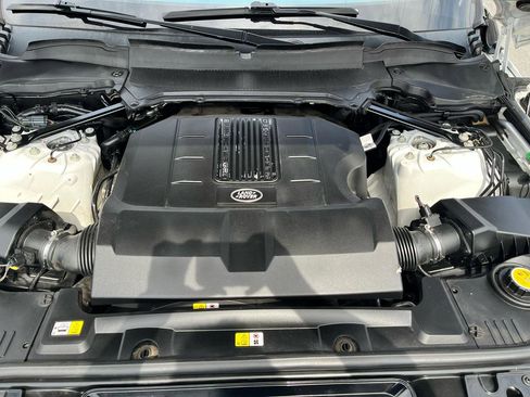 Used 2017 Land Rover Range Rover Sport HSE image 28