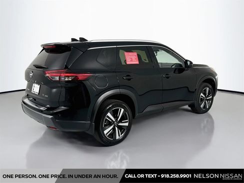 Certified 2025 Nissan Rogue SL w/ Tech Package AWD/4WD image 5