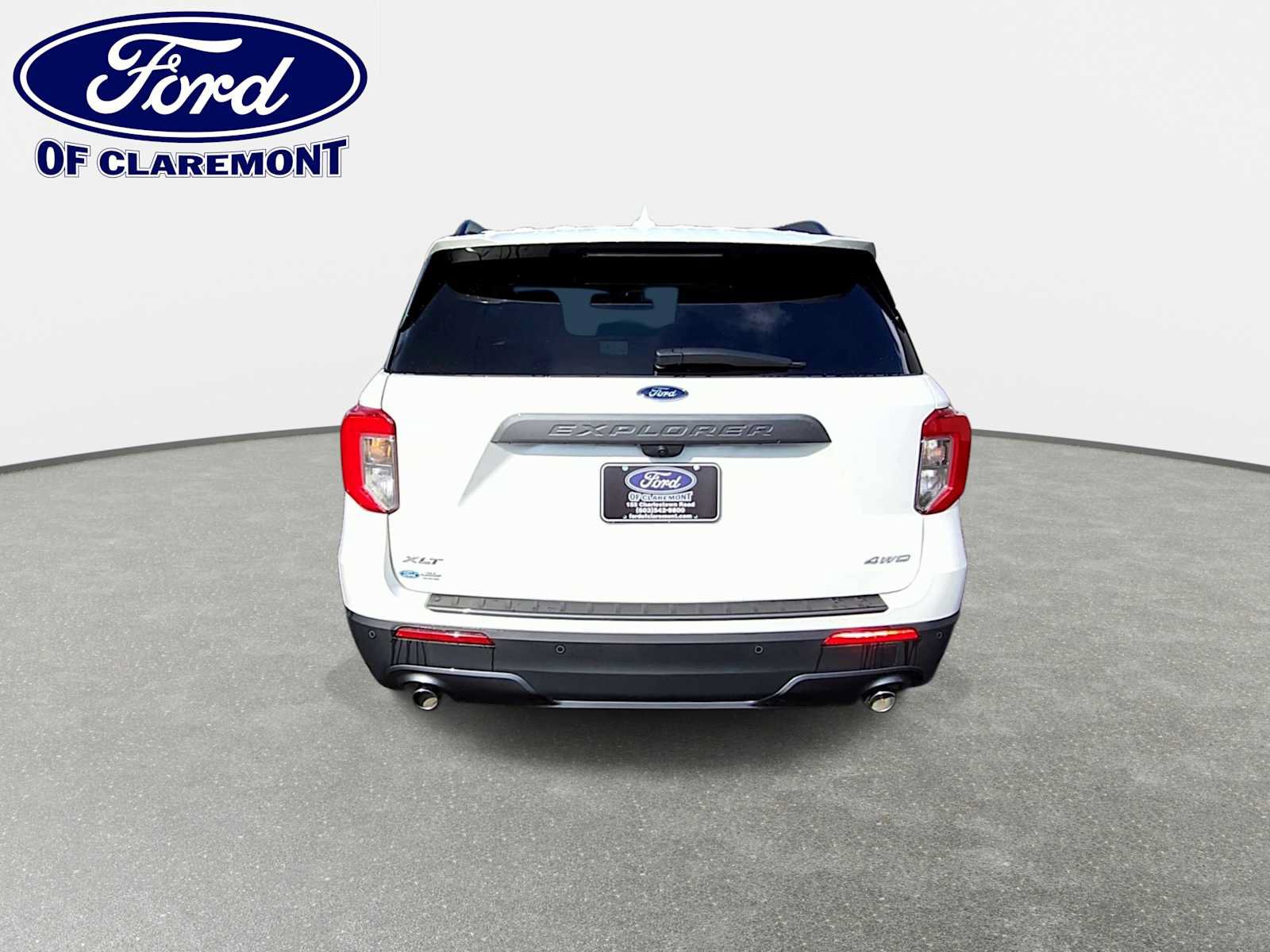 Used 2023 Ford Explorer XLT w/ Equipment Group 202A AWD/4WD image 7