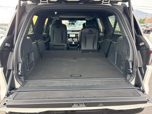 New 2026 Lincoln Navigator L Reserve w/ Jet Appearance Package AWD/4WD image 21