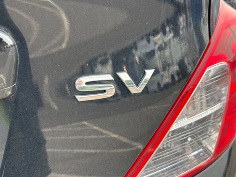 Used 2015 Nissan Versa SV FWD image 17