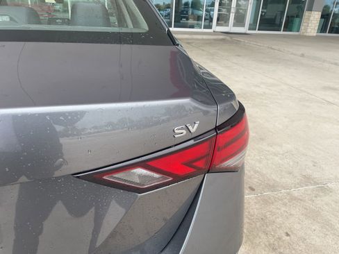 Used 2024 Nissan Sentra SV FWD image 12