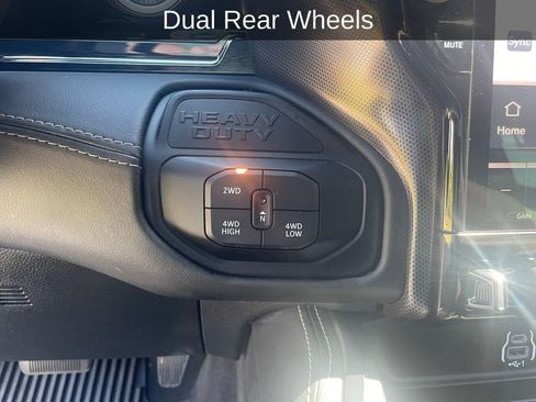 Used 2025 RAM 3500 Limited AWD/4WD image 27