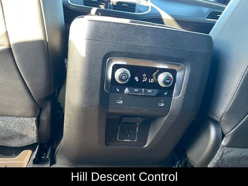 Used 2021 GMC Yukon AT4 image 31