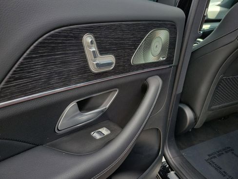 Certified 2025 Mercedes-Benz GLS 450 4MATIC image 5