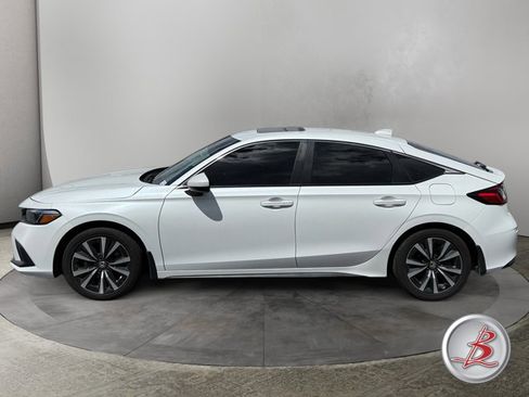 Used 2022 Honda Civic EX-L image 4