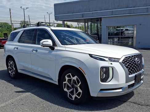 Used 2022 Hyundai Palisade Calligraphy w/ Cargo Package AWD/4WD image 3