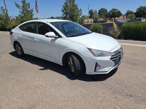 Used 2019 Hyundai Elantra SEL w/ Cargo Package FWD image 3