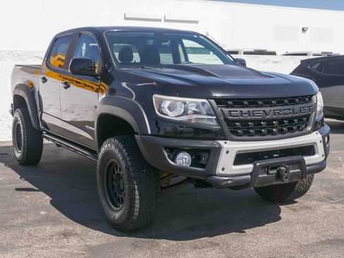 Used 2019 Chevrolet Colorado ZR2 w/ Colorado ZR2 Bison Edition AWD/4WD image 3