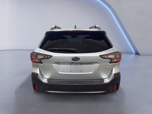 Used 2022 Subaru Outback Premium image 5