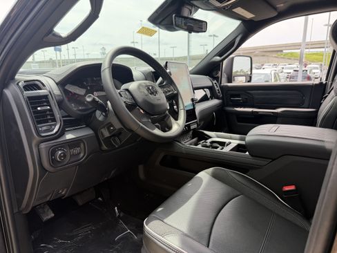 New 2026 RAM 3500 Limited AWD/4WD image 32