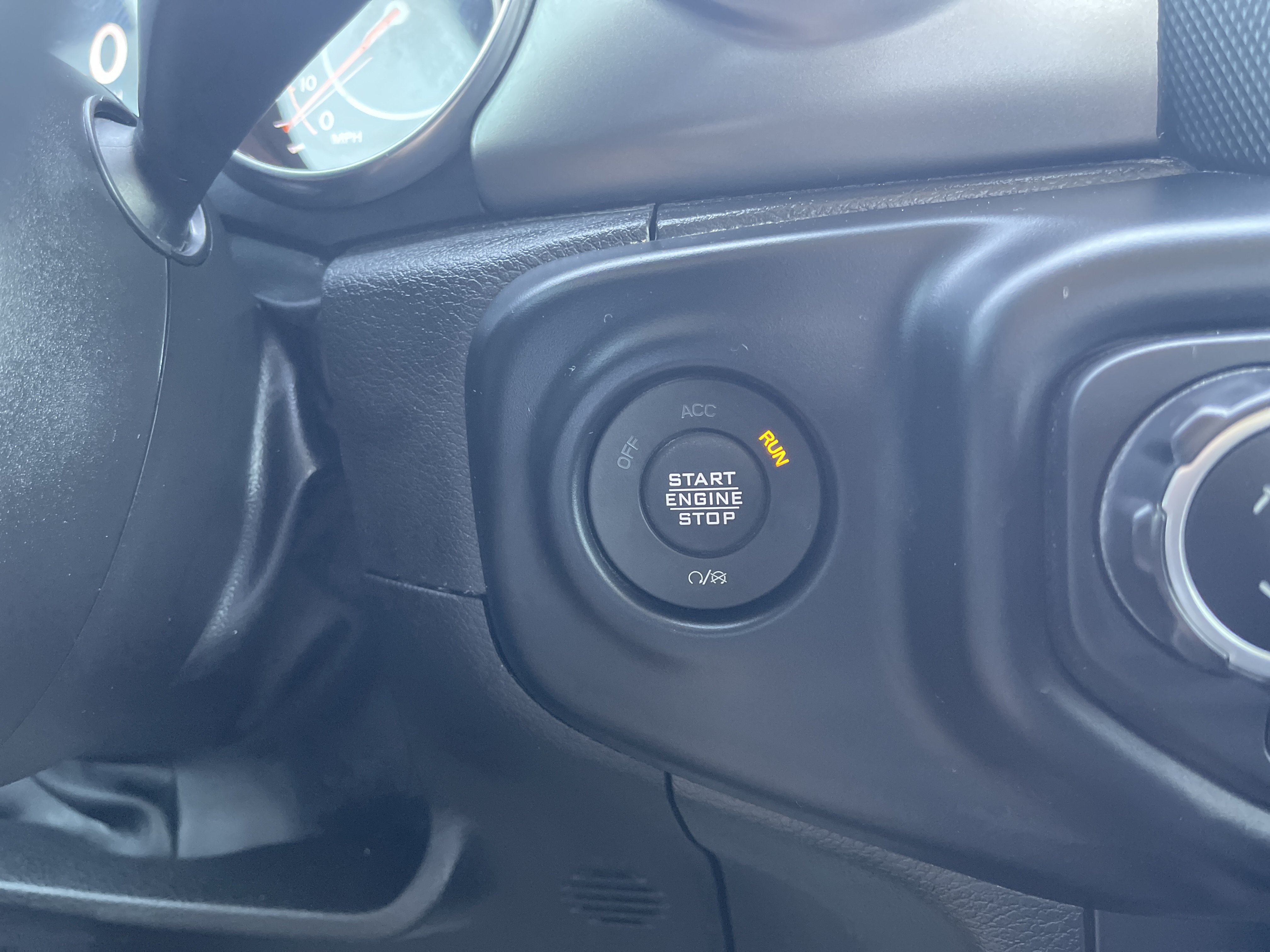 Used 2023 Jeep Gladiator Sport AWD/4WD image 22