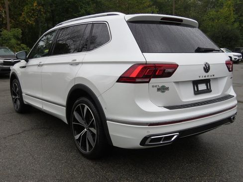 Used 2022 Volkswagen Tiguan SEL R-Line image 8