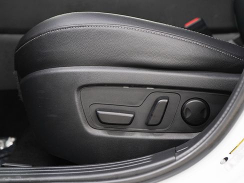 Used 2025 MAZDA CX-50 AWD 2.5 S w/ Preferred Package image 22