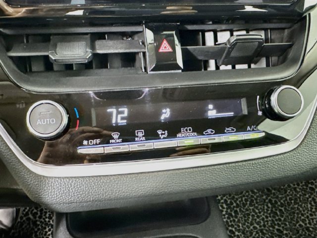 Used 2025 Toyota Corolla LE FWD image 19